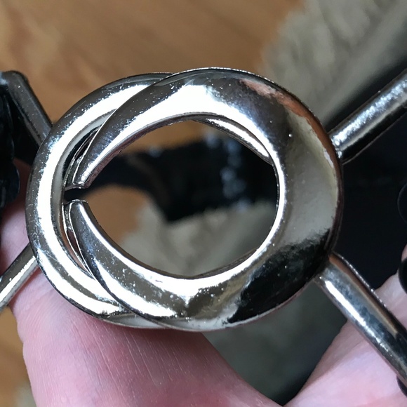 Stretchy Sequin Belt with silver-tone buckle - fits 28-46 inch waist - Picture 5 of 6